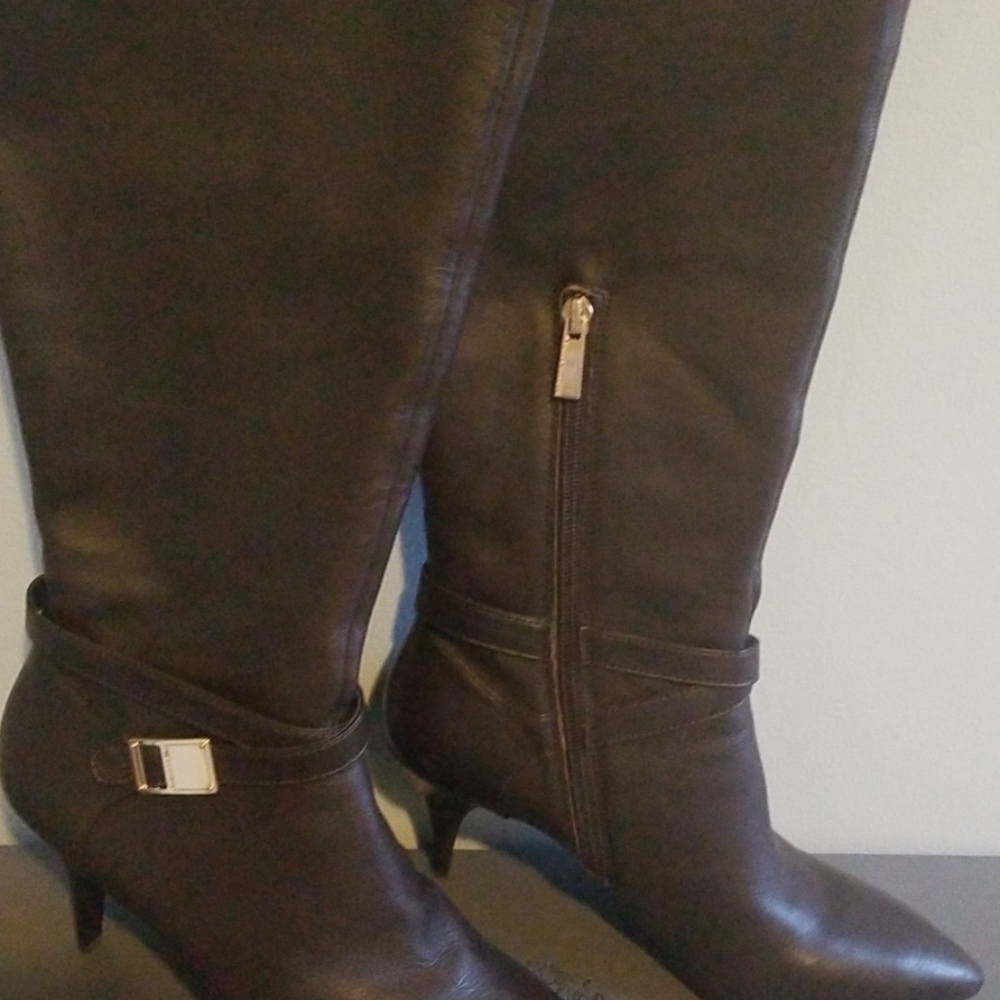 Womens tall boots leather Like new